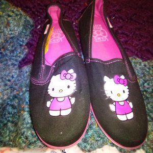 7 and a half Vans Hello Kitty Shoes